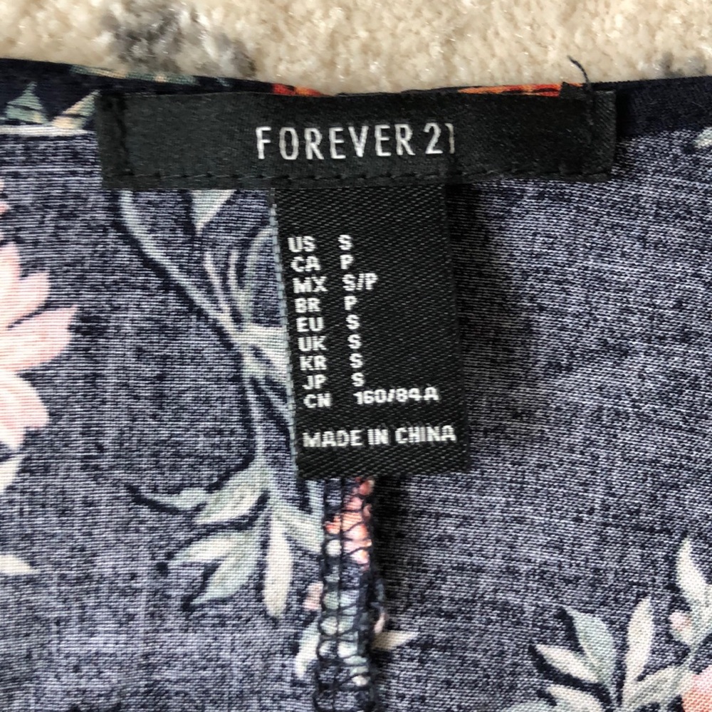 Gorgeous Floral Forever 21 Dress ❗️SOLD ❗️ - Picture 4 of 7
